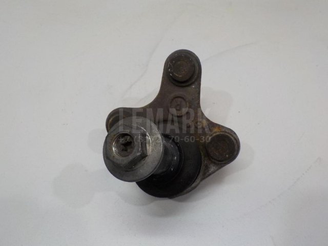 Опора шаровая правая передней подвески