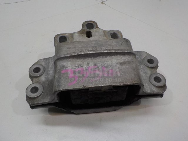 Опора КПП левая