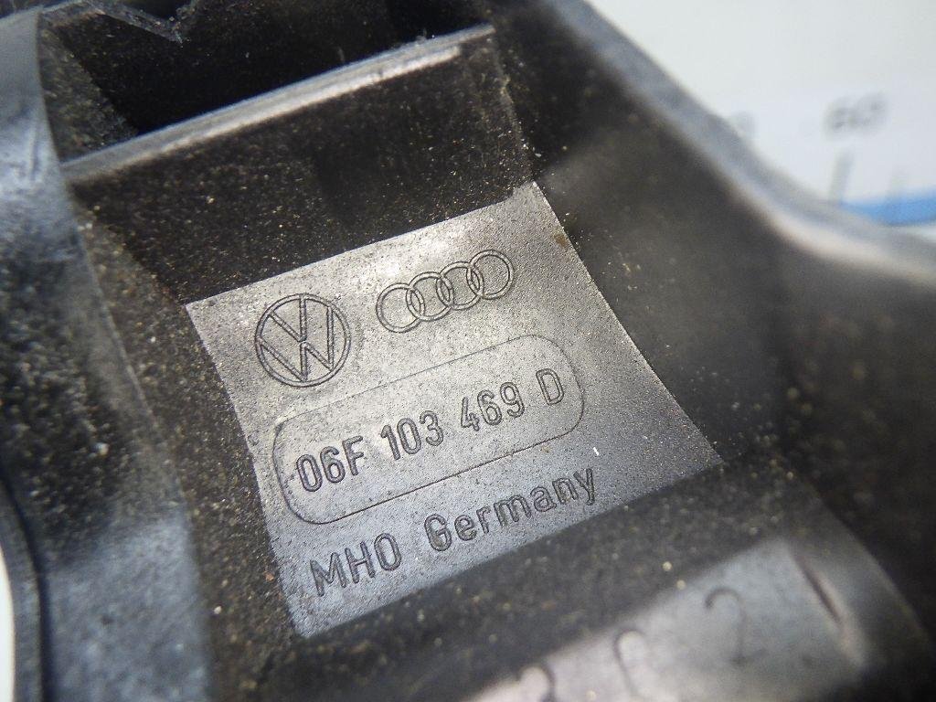 Крышка головки блока (клапанная)