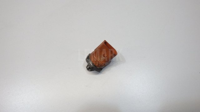 Датчик давления топлива