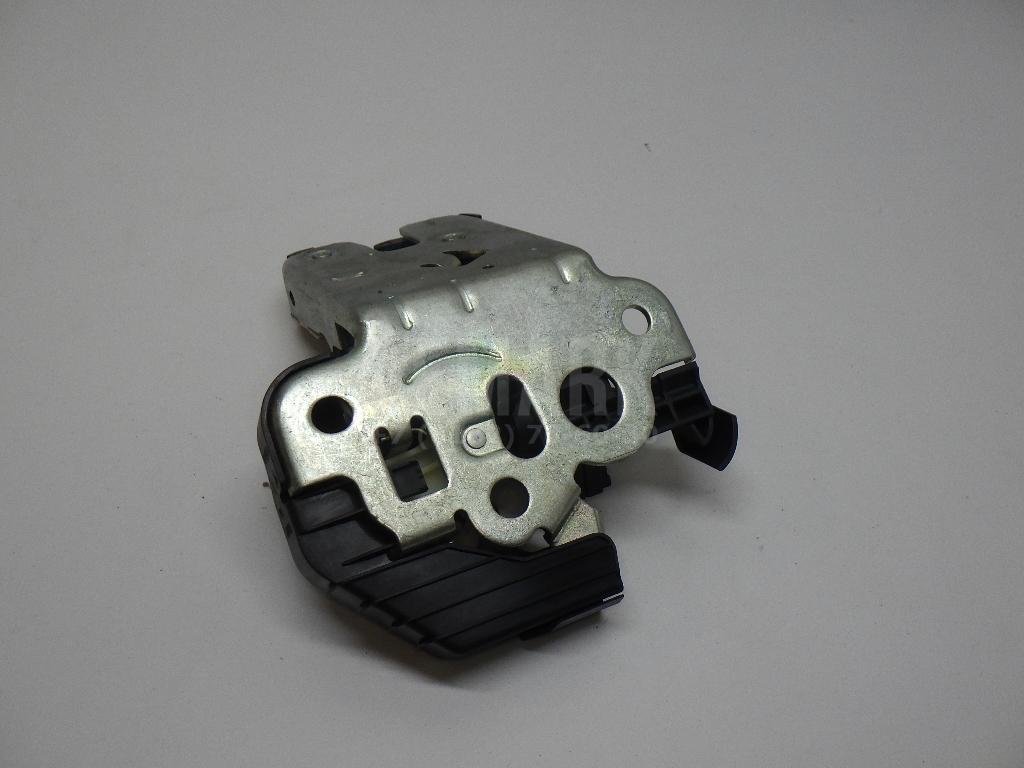 Замок багажника