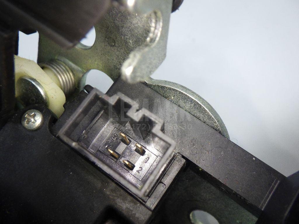 Замок багажника