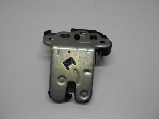 Замок багажника