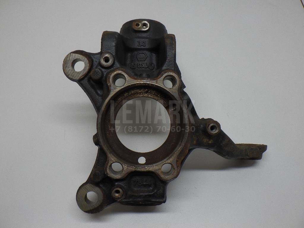 Кулак поворотный передний левый