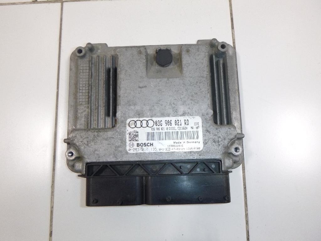 Блок управления двигателем