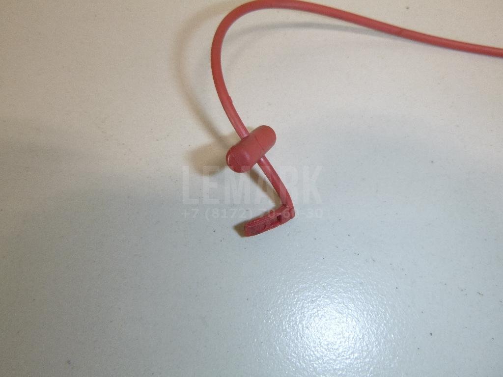 Трос лючка бензобака