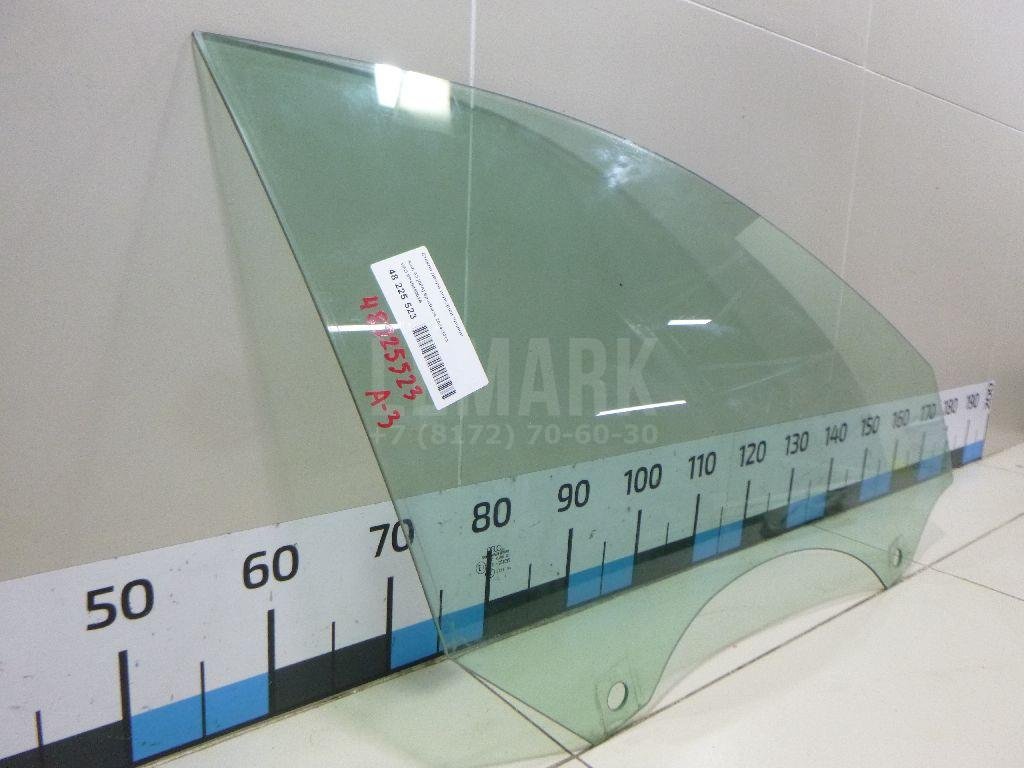 Стекло двери передней правой
