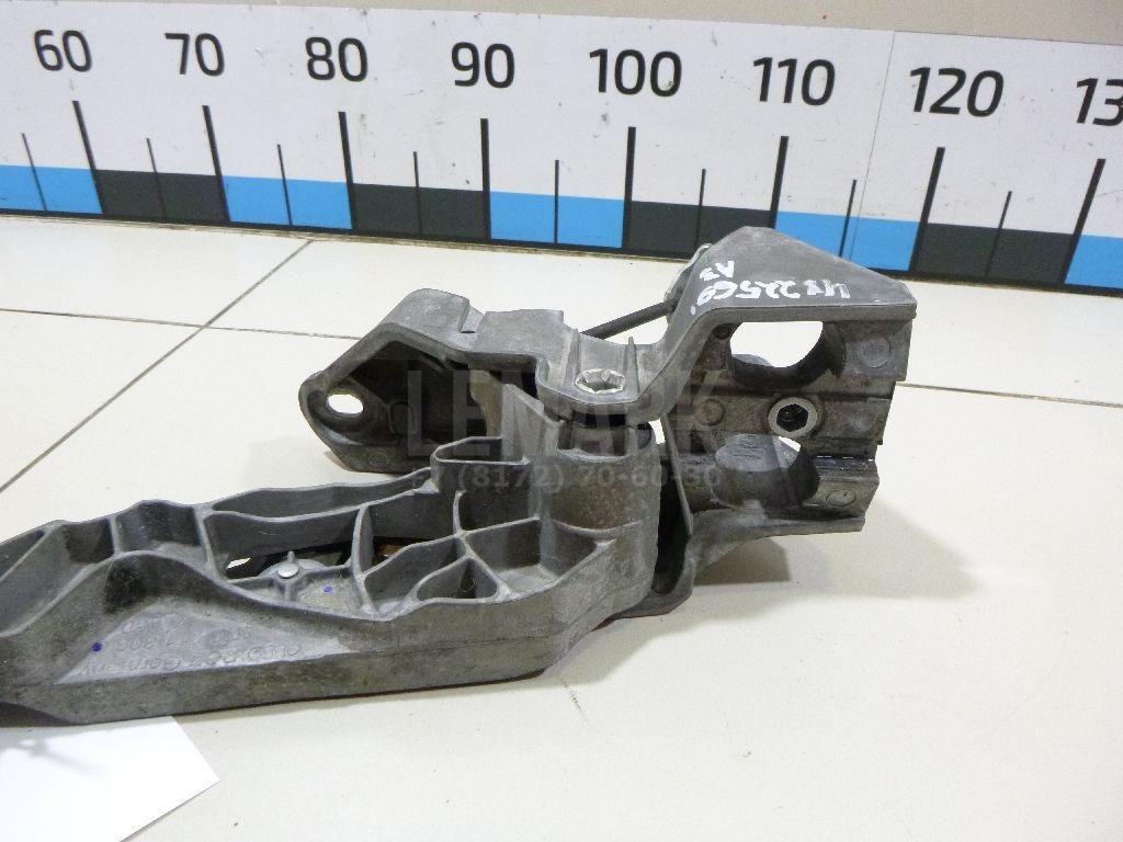 Рычаг стояночного тормоза