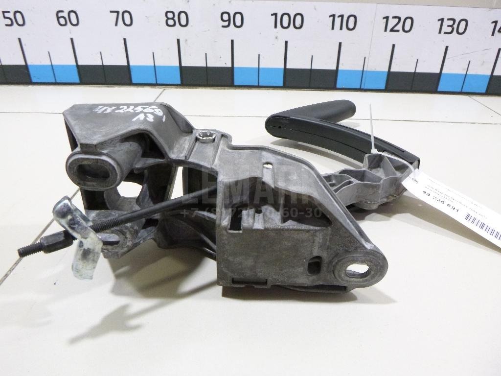 Рычаг стояночного тормоза