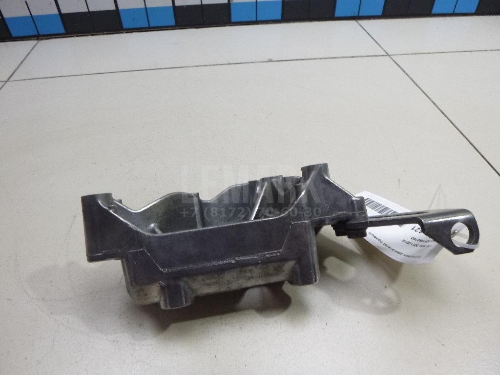 Кронштейн двигателя правый