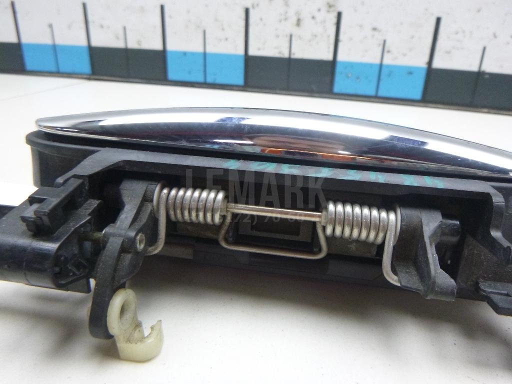 Ручка двери наружная левая