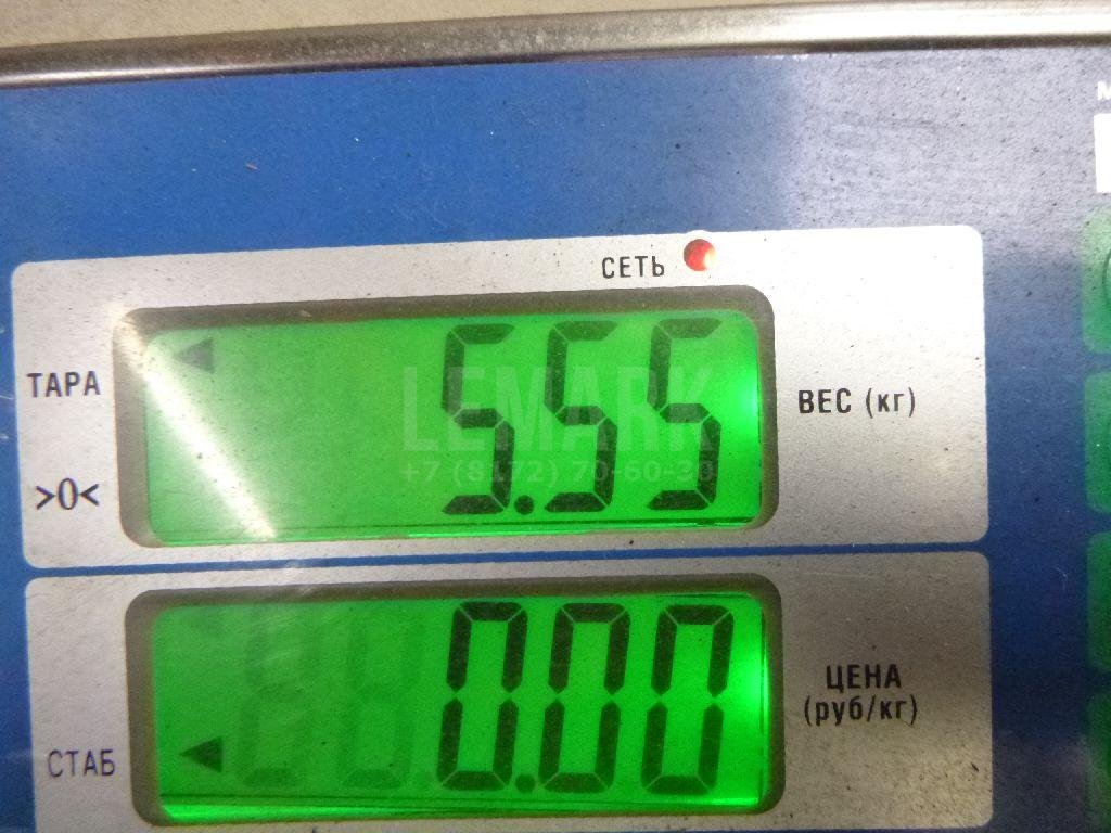 Кулак поворотный передний правый