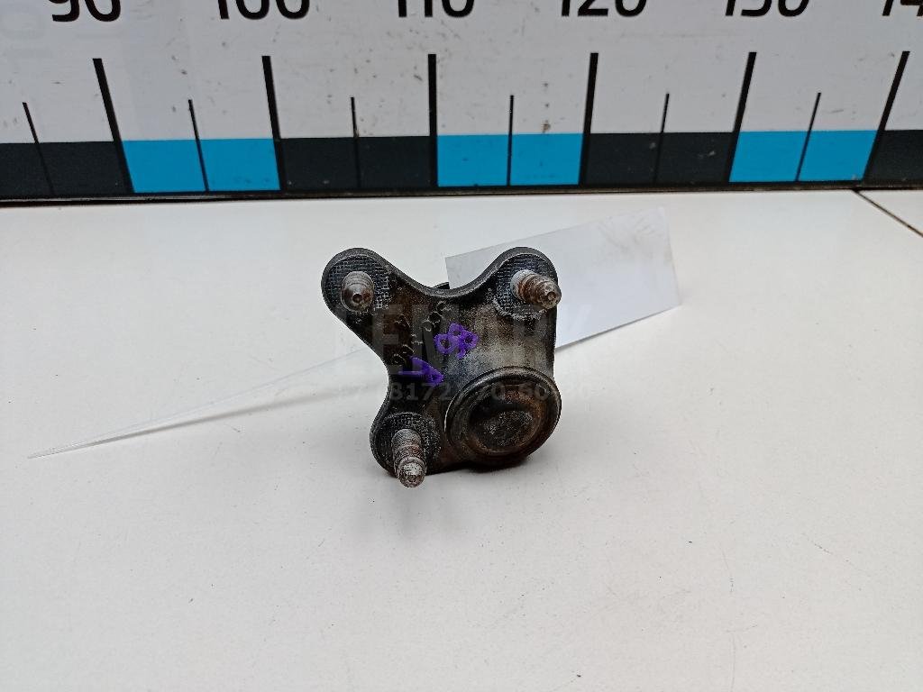 Опора шаровая правая передней подвески