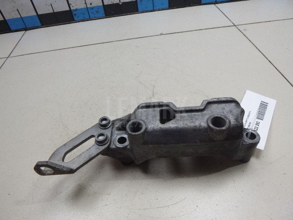 Кронштейн двигателя правый