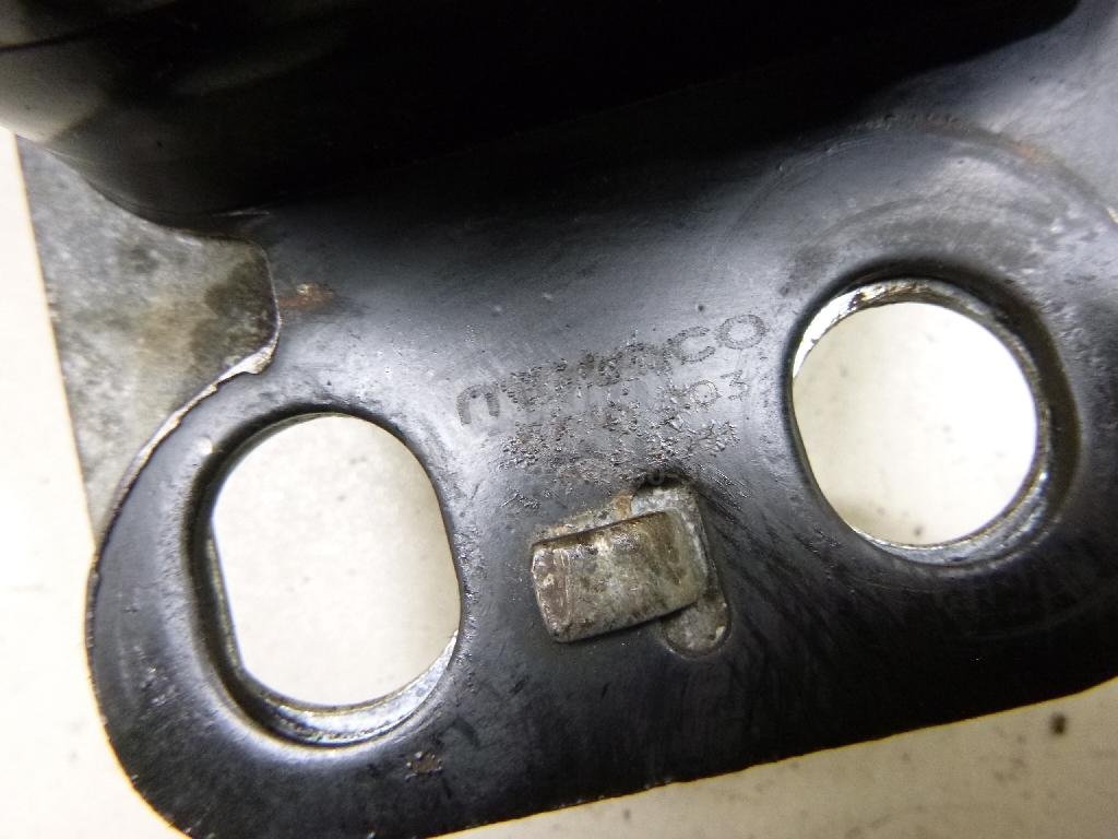 Опора двигателя