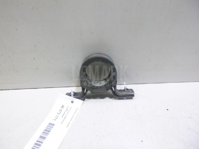 Крепеж рулевой рейки