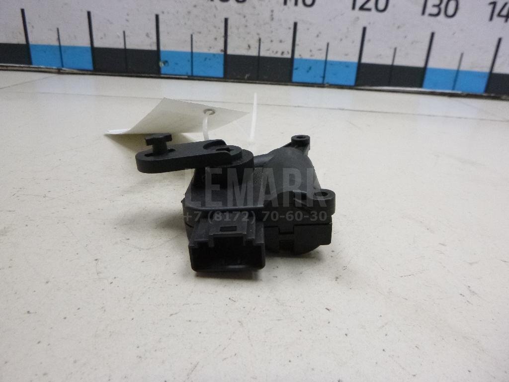 Моторчик заслонки отопителя