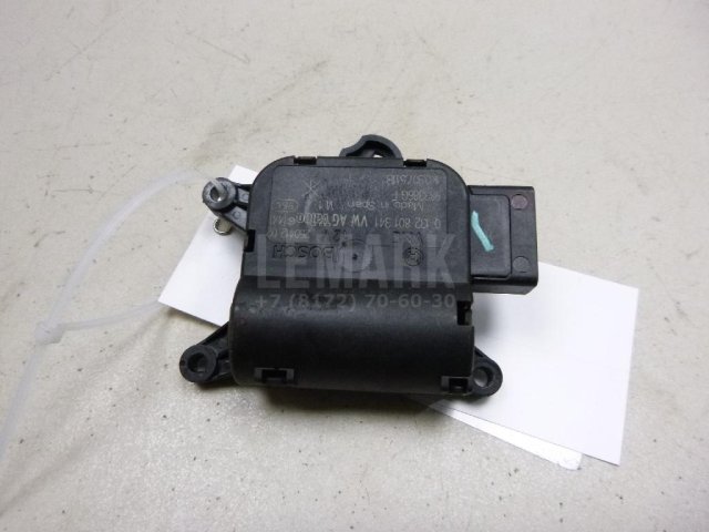 Моторчик заслонки отопителя