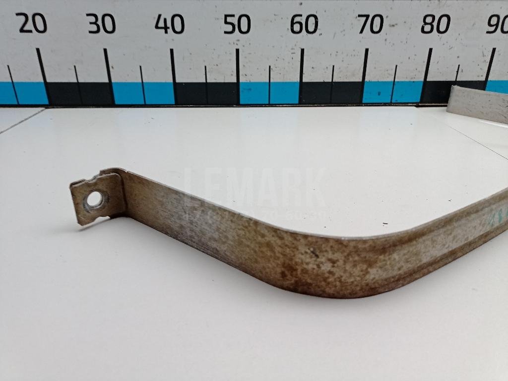 Лента крепления бензобака