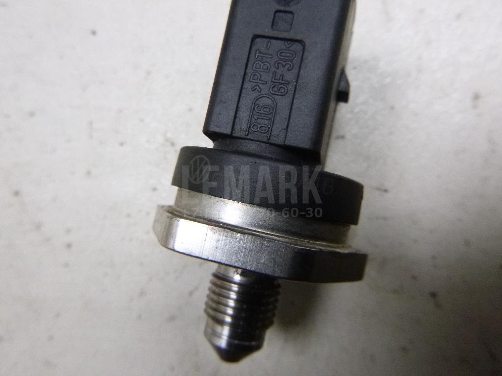 Датчик давления топлива