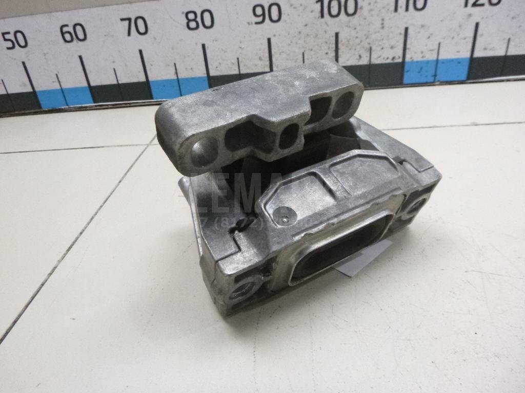 Опора двигателя правая