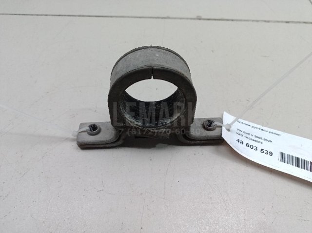 Крепеж рулевой рейки