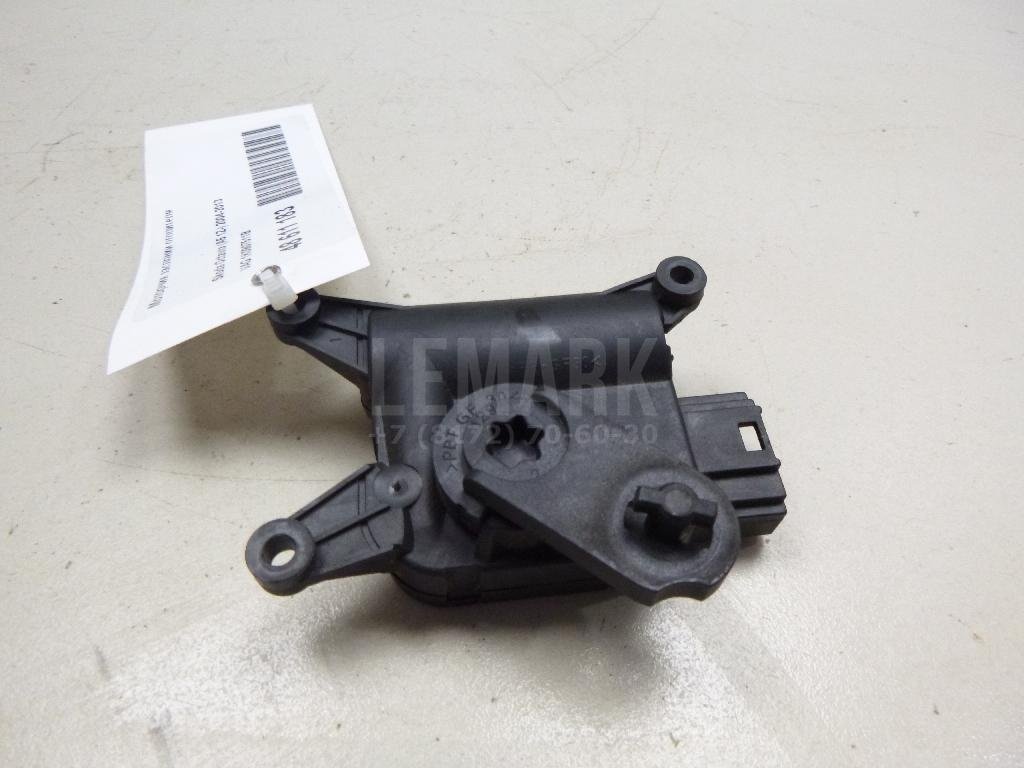 Моторчик заслонки отопителя