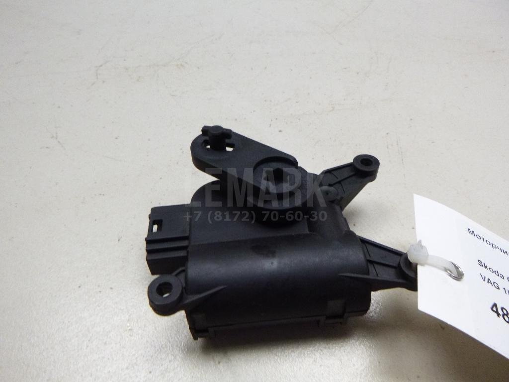 Моторчик заслонки отопителя