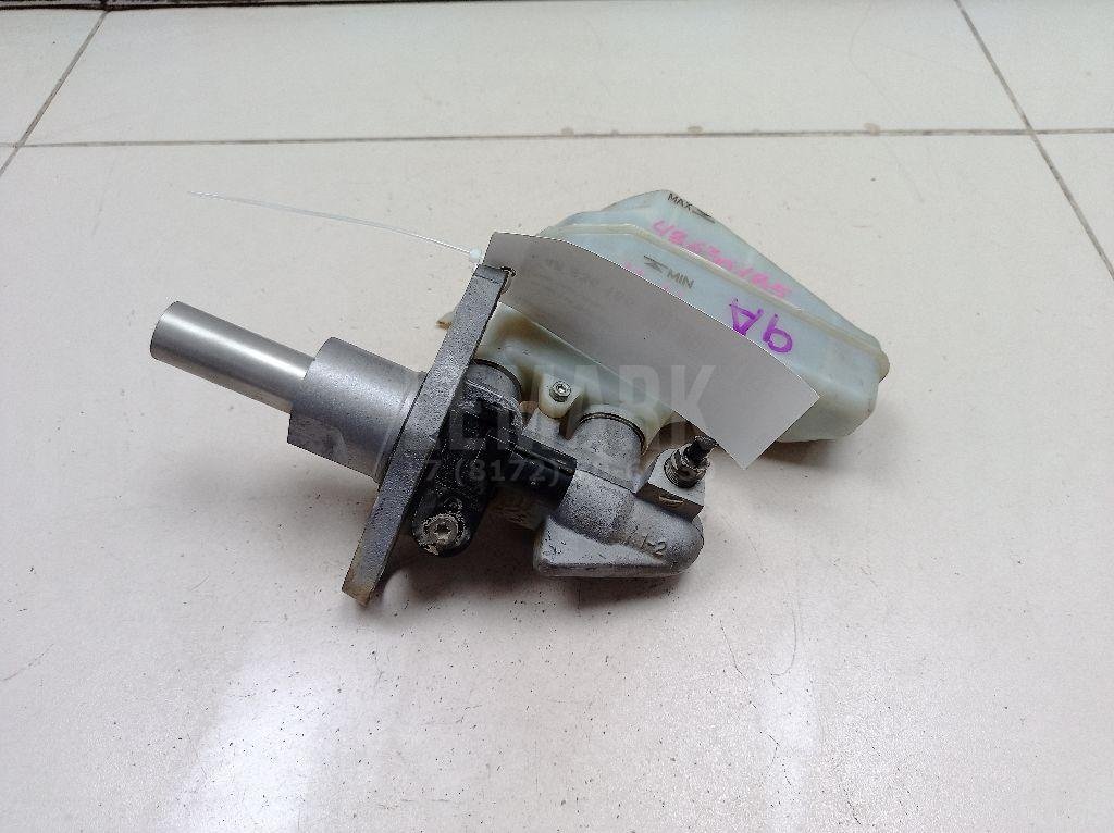 Цилиндр тормозной главный