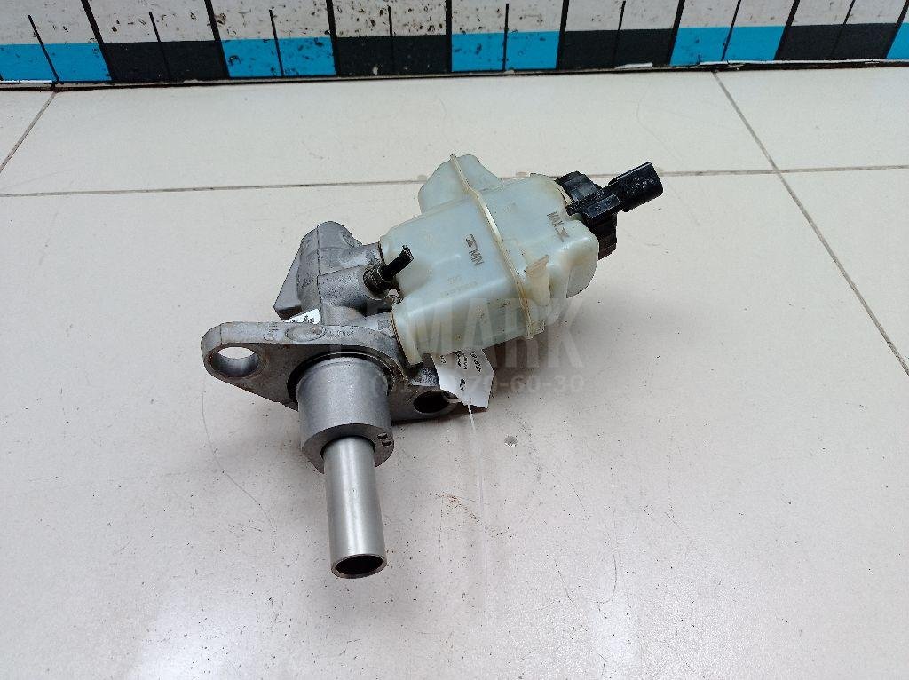 Цилиндр тормозной главный