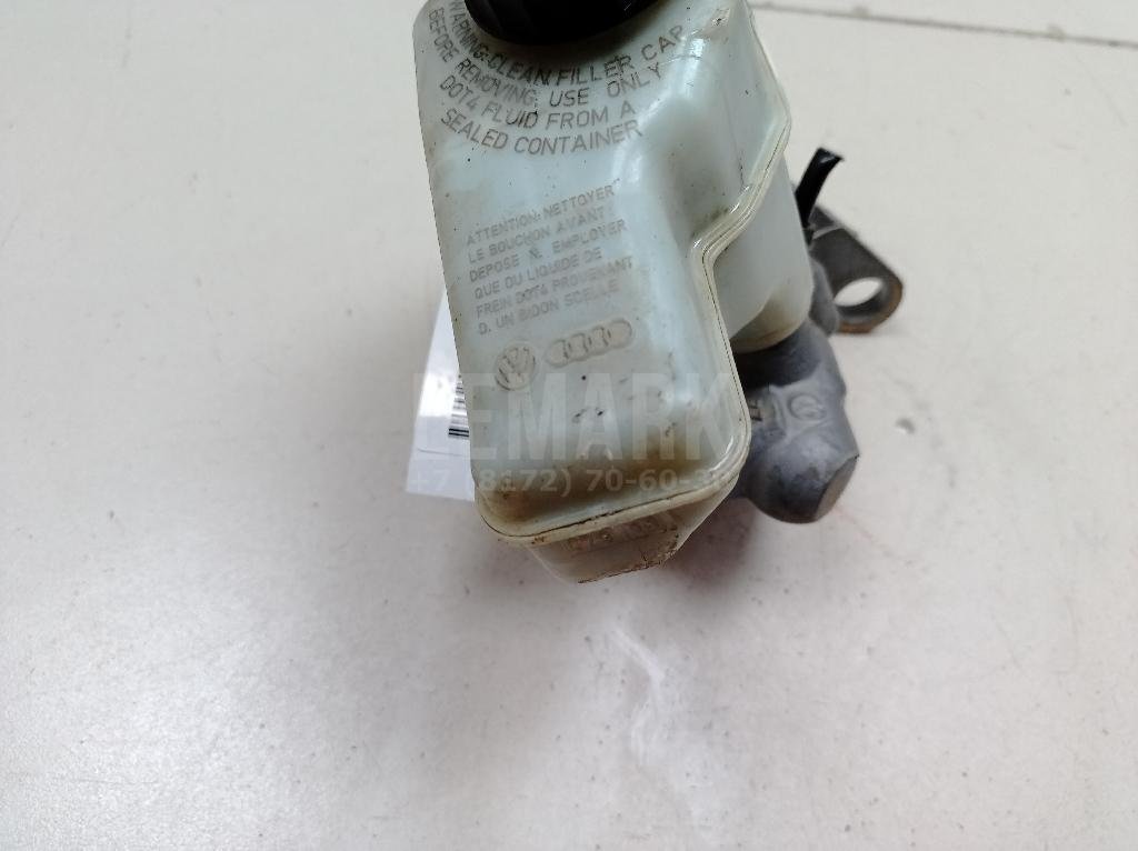 Цилиндр тормозной главный