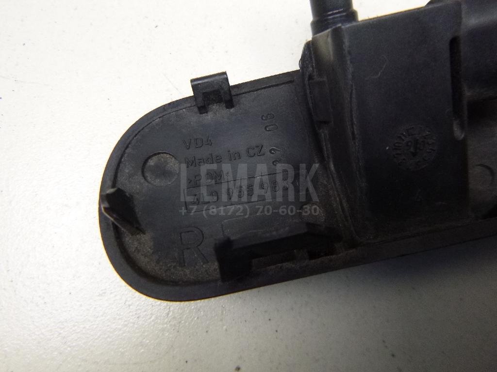 Форсунка омывателя лобового стекла