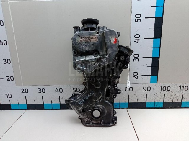 Крышка двигателя передняя