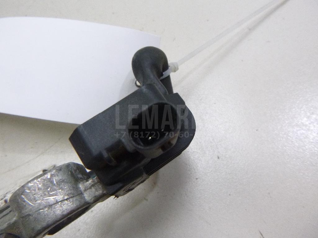 Клемма аккумулятора минус