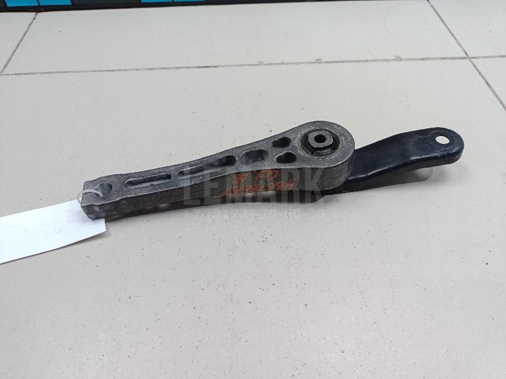 Опора двигателя задняя