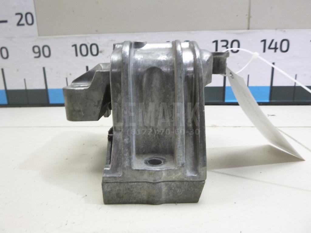 Опора двигателя правая