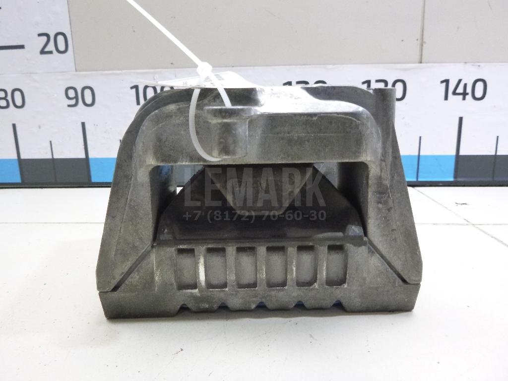 Опора двигателя правая