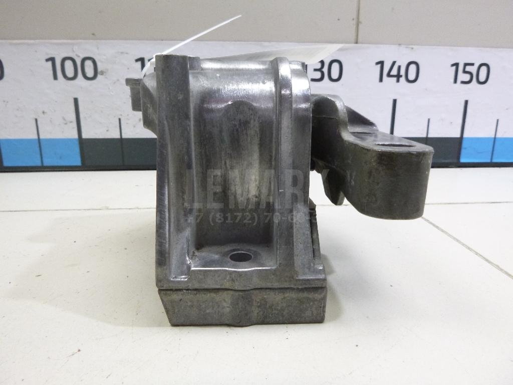 Опора двигателя правая