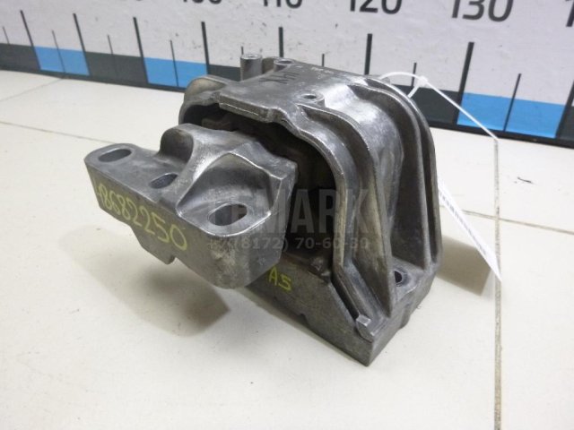 Опора двигателя правая