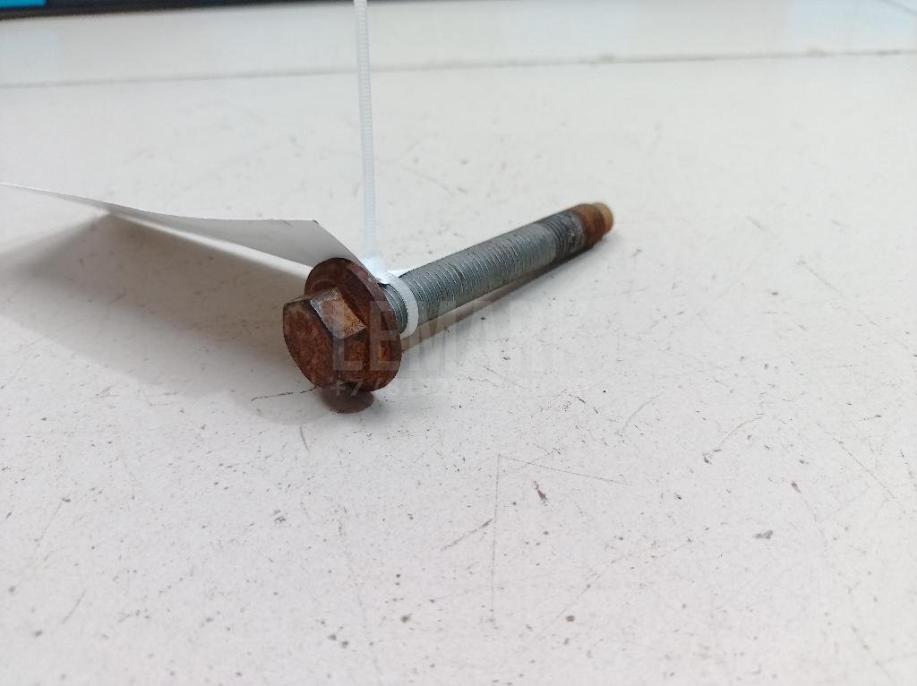 Болт переднего рычага