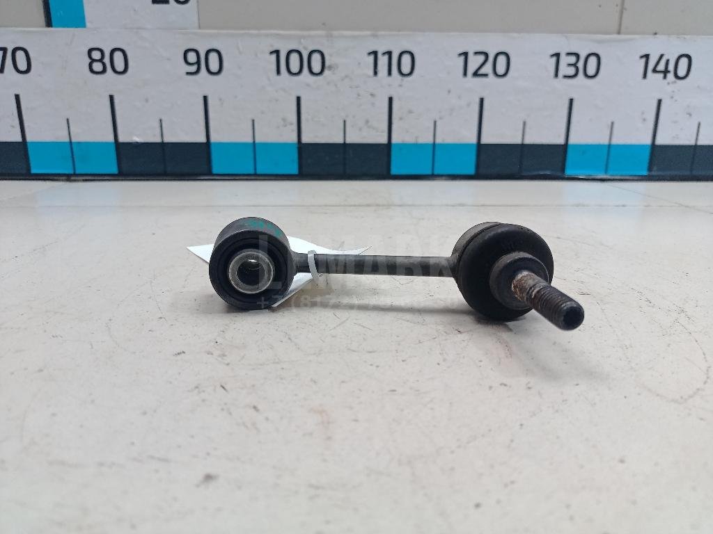 Стойка заднего стабилизатора