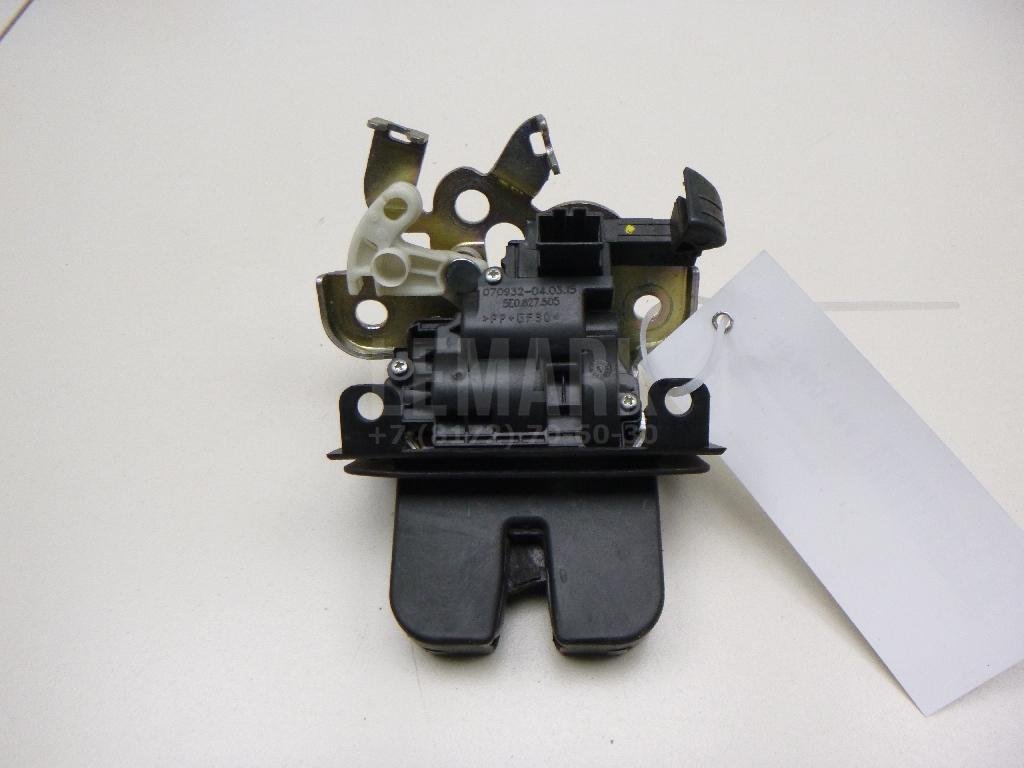 Замок багажника