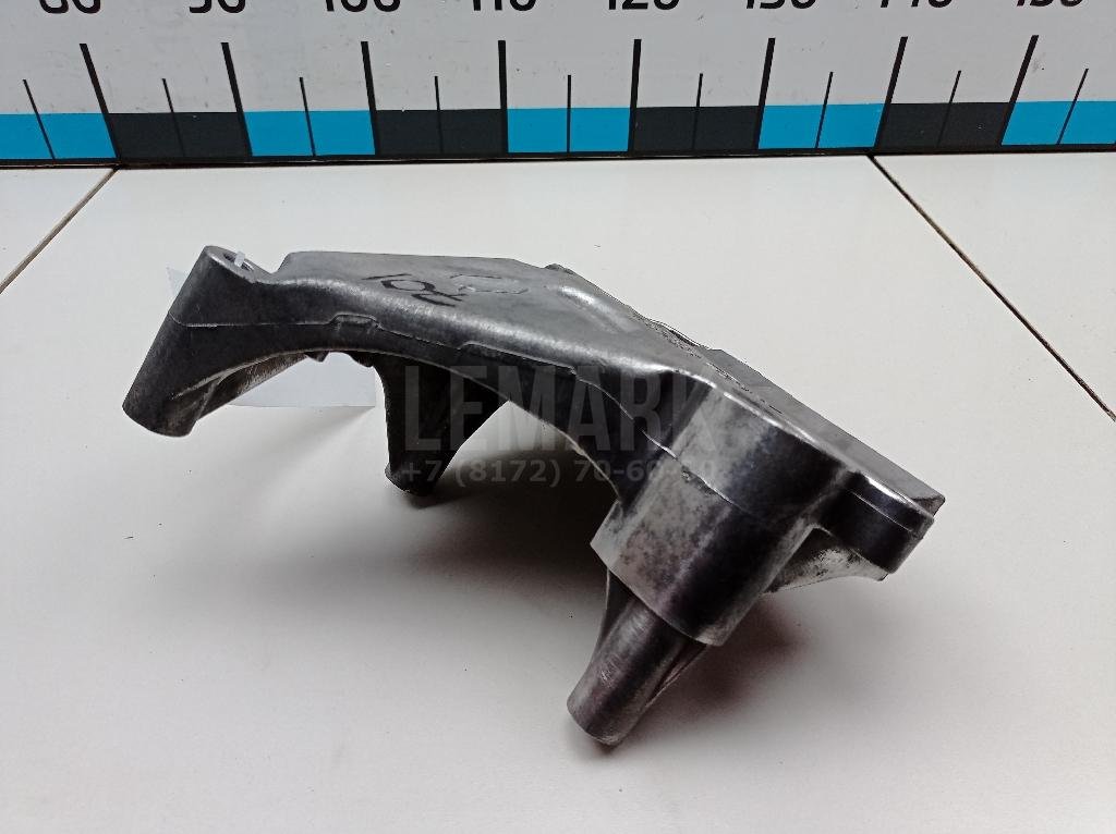 Кронштейн опоры двигателя для  Audi A3 [8PA] Sportback 2004-2013