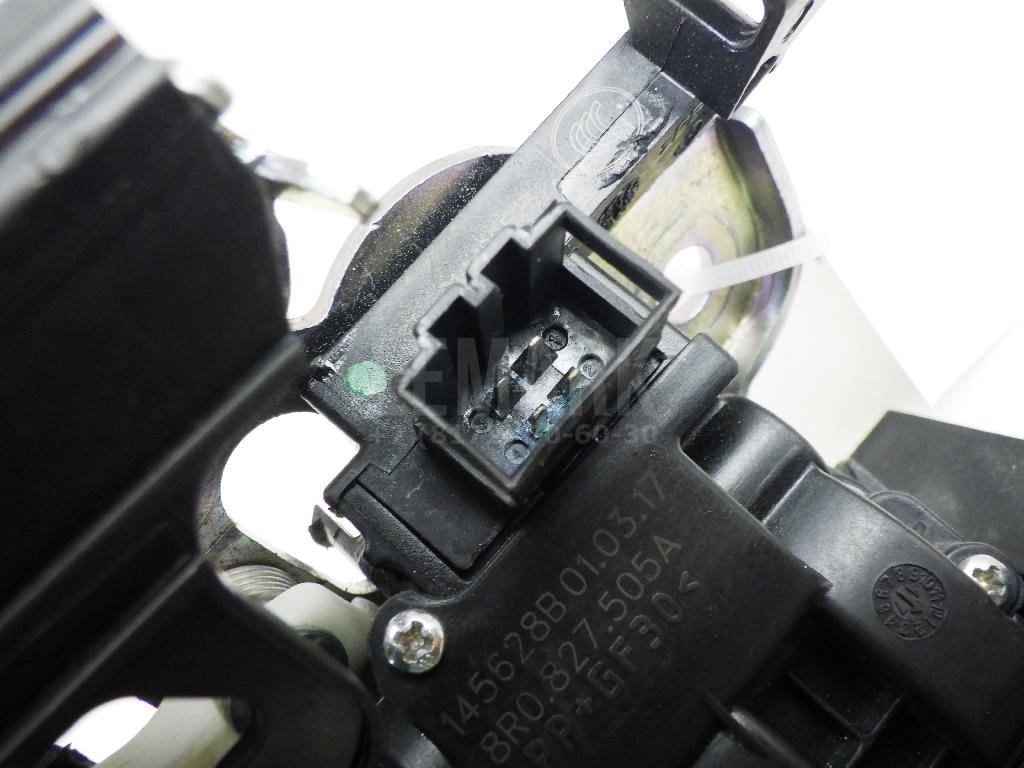 Замок багажника