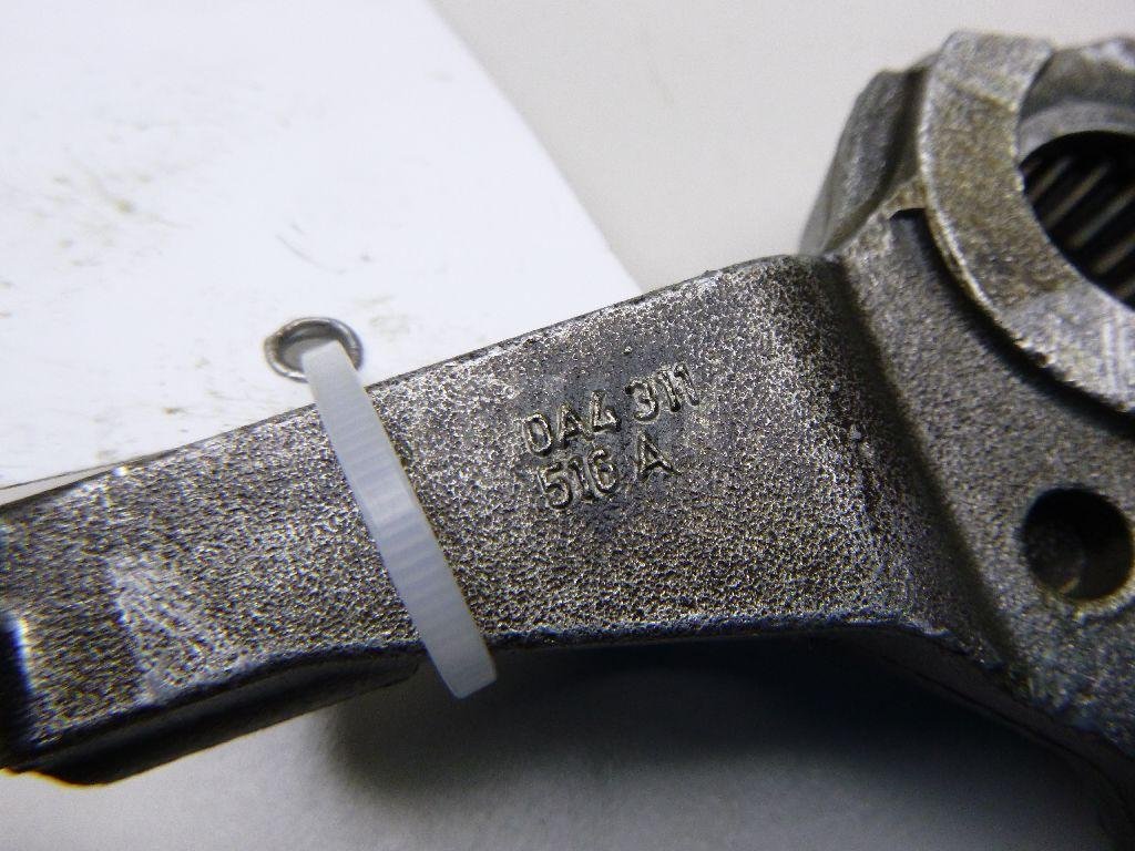 Ось шестерни задней передачи