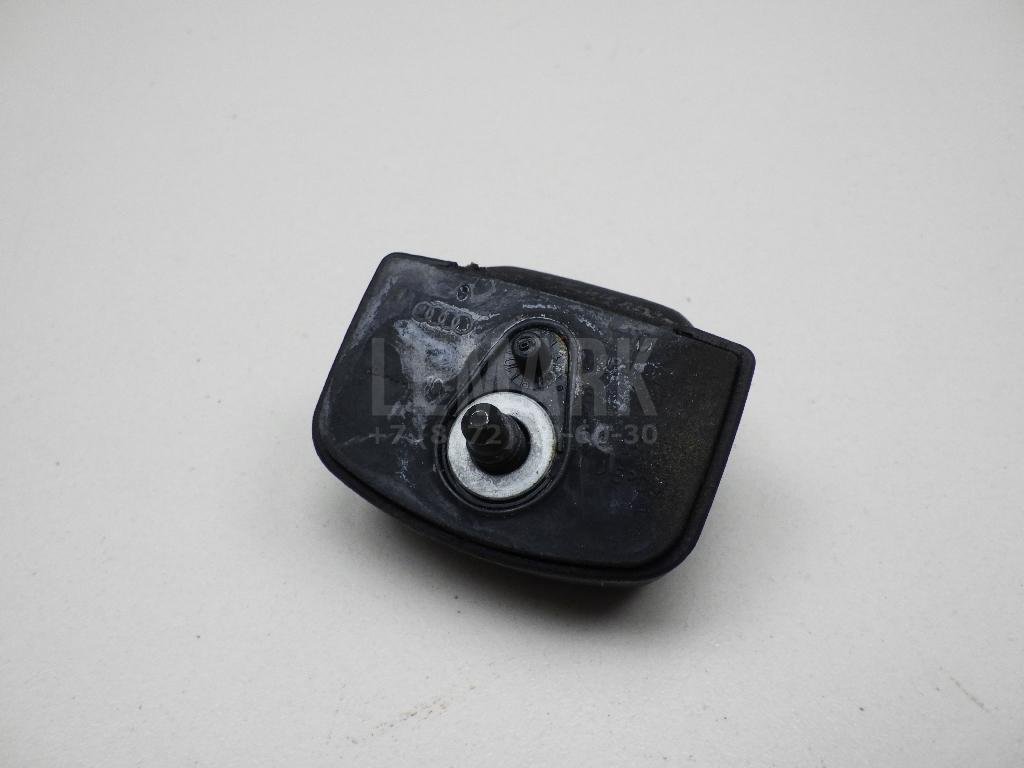 Отбойник крышки багажника