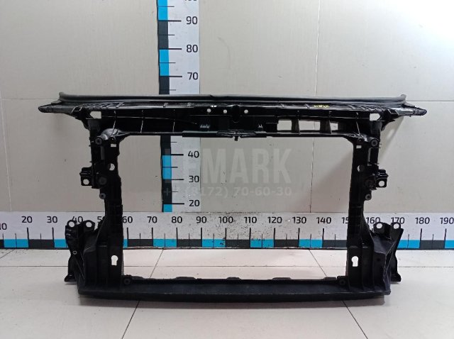 Панель передняя