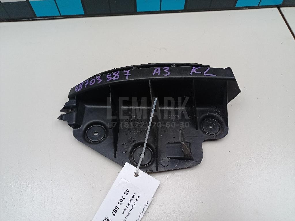 Направляющая заднего бампера левая