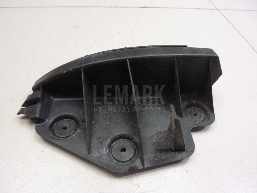 Направляющая заднего бампера левая