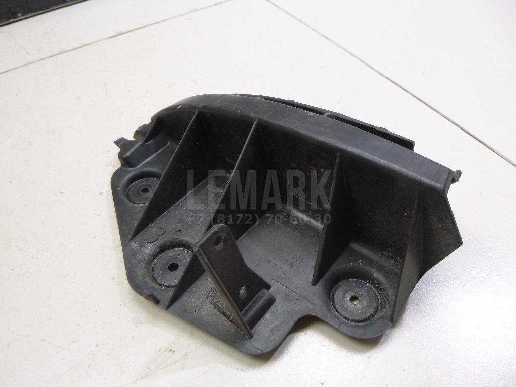 Направляющая заднего бампера левая